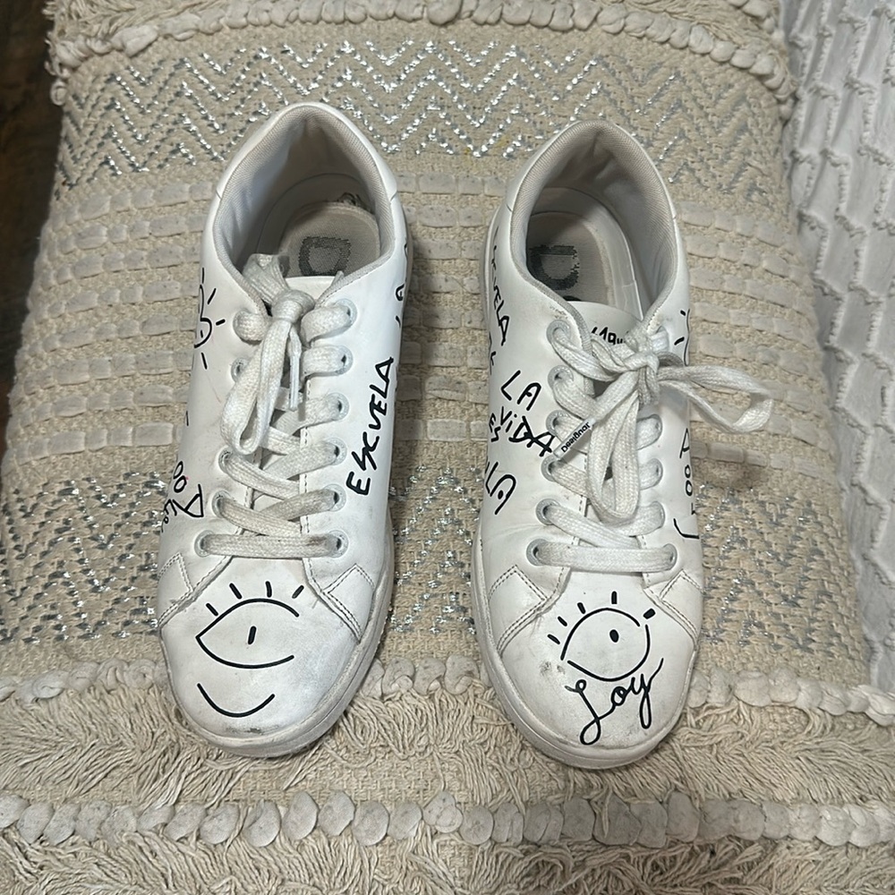 Desigual graffiti tennis